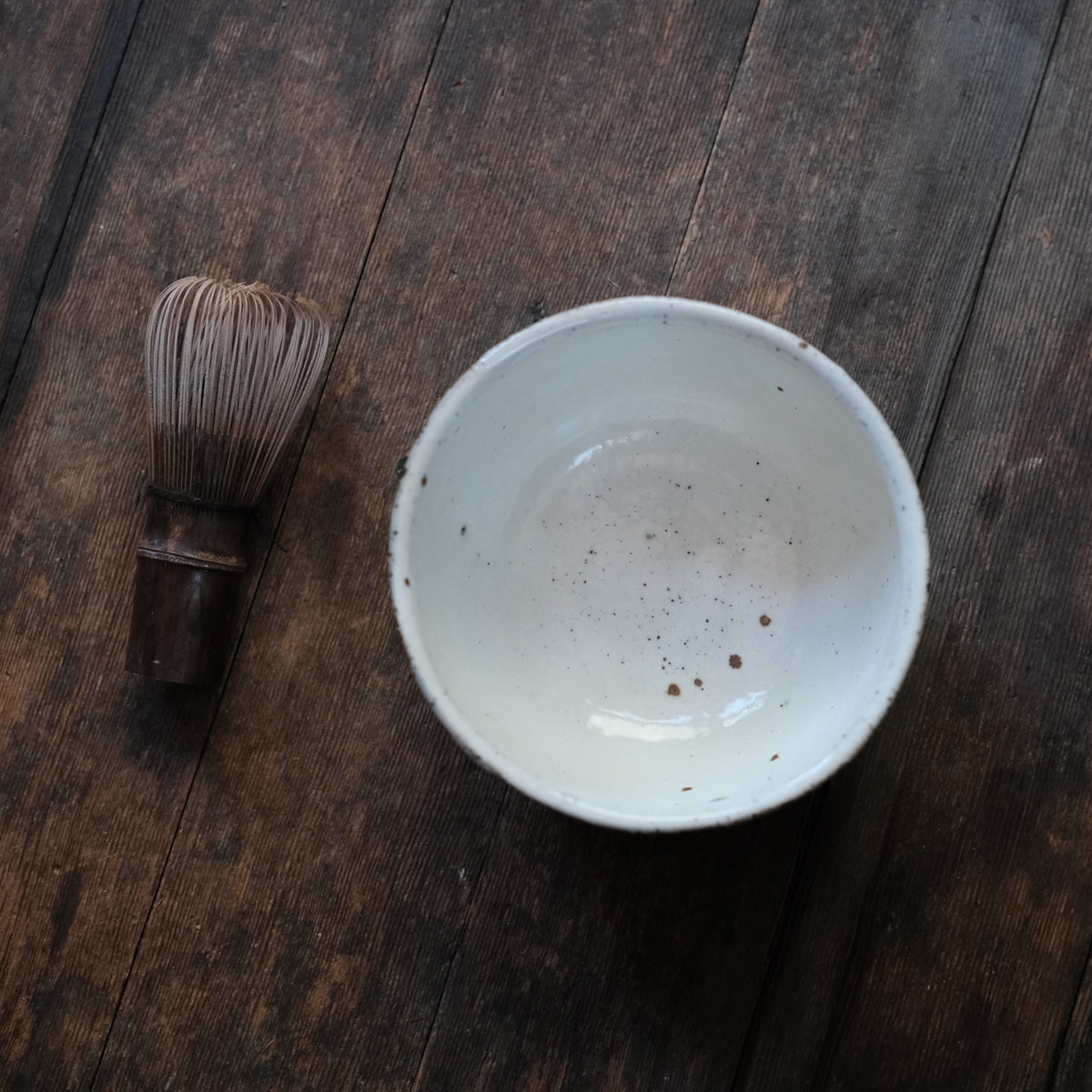 Teabowl, Deombeong White