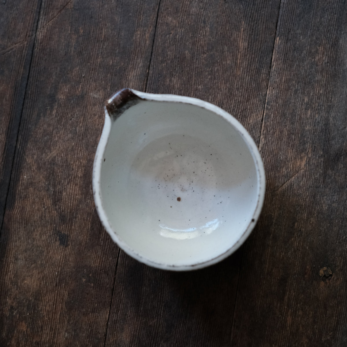 Small Pouring Bowl, Sugu