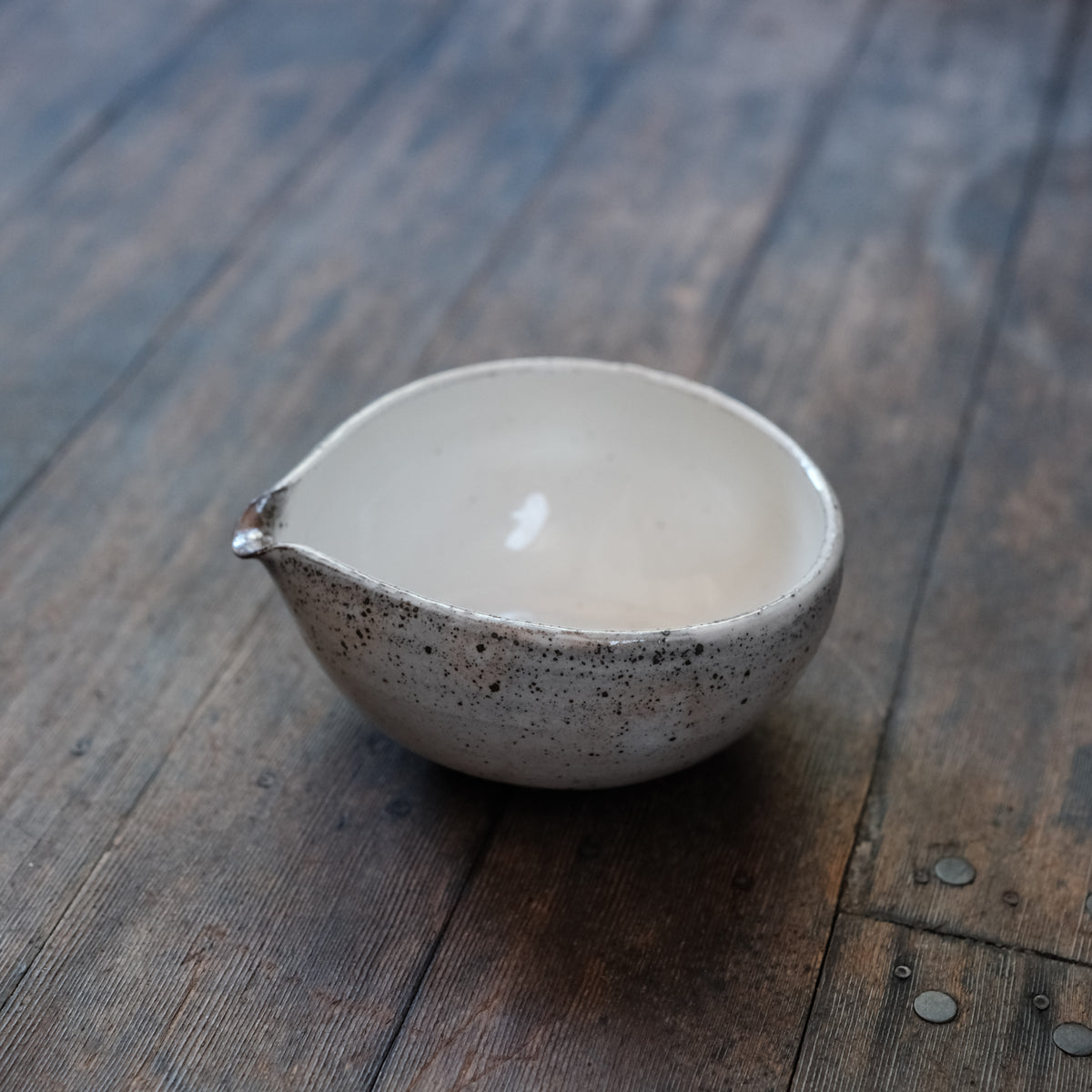 Small Pouring Bowl, Sugu