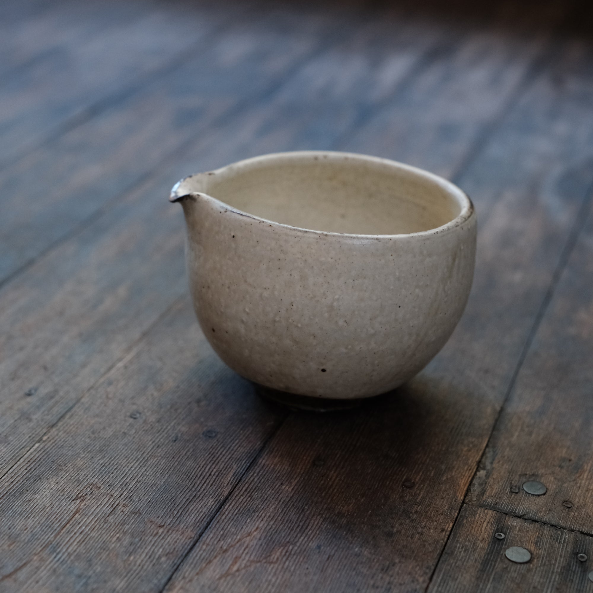 Small Pouring Bowl, Sugu