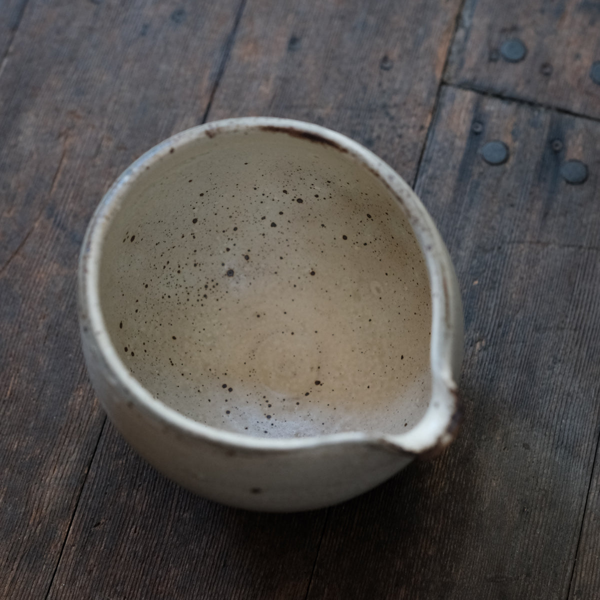 Small Pouring Bowl, Sugu