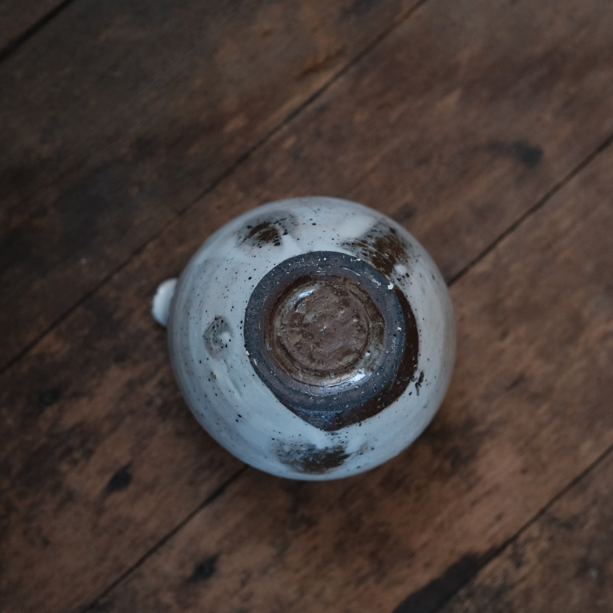 Tea Pourer, Sugu